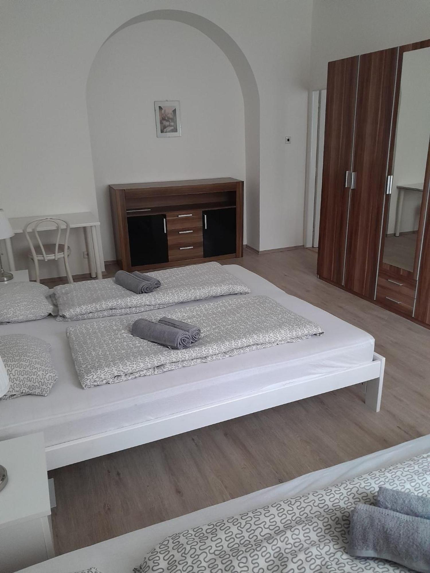 Lubert Apartmany S.R.O Prag Dış mekan fotoğraf