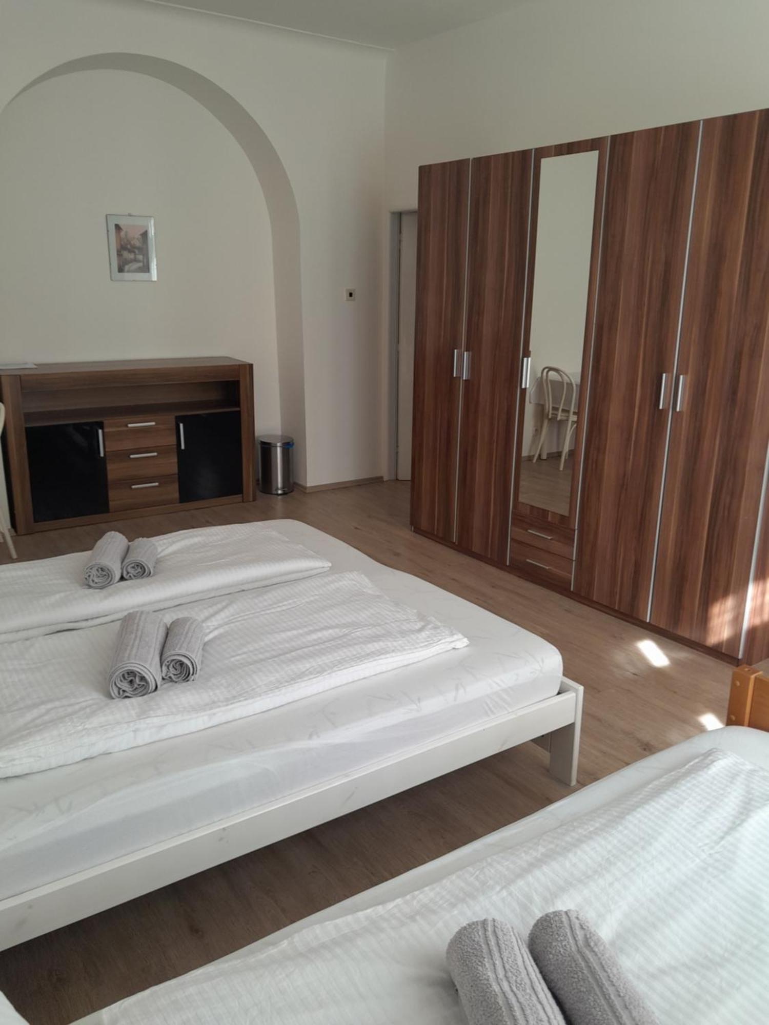 Lubert Apartmany S.R.O Prag Dış mekan fotoğraf